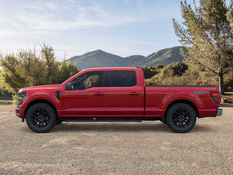 New 2026 Ruby Red Metallic Tinted Clearcoat Ford XLT image 5