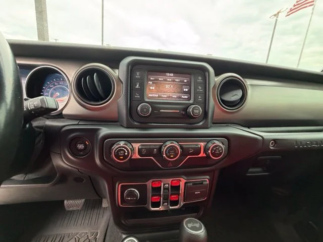 Used 2020 Gray Jeep Unlimited Sport S image 12