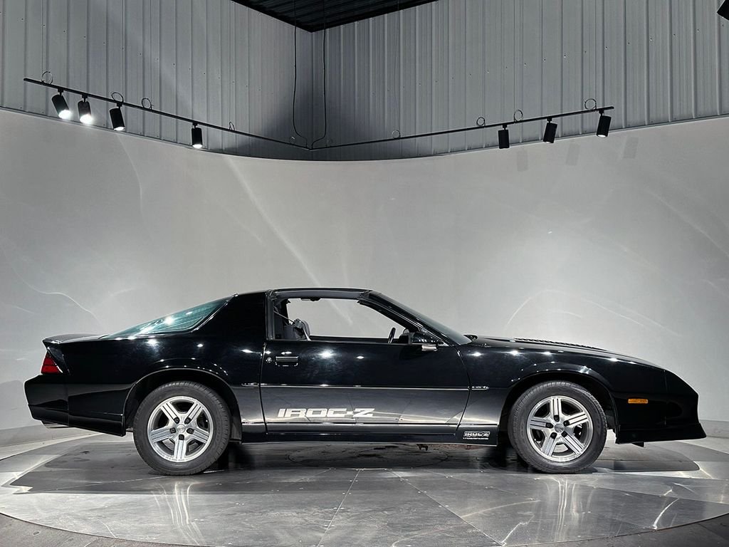 Used 1988 Black Chevrolet IROC-Z image 5