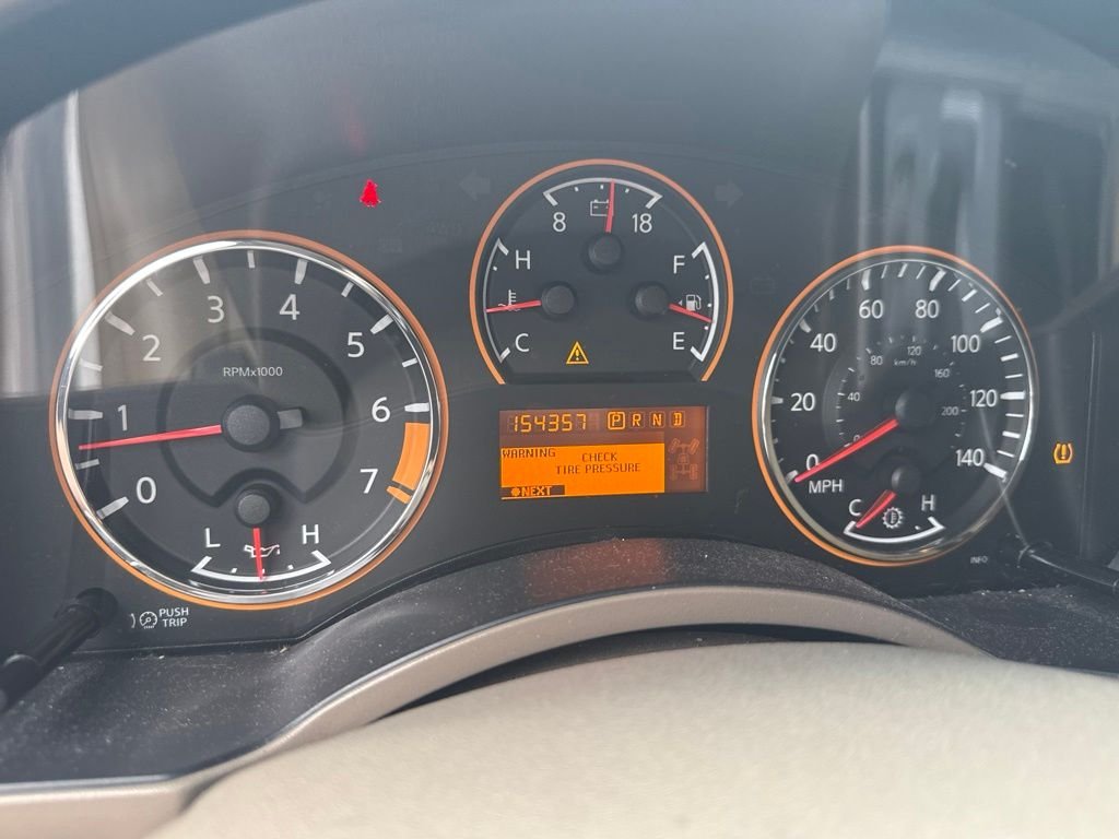 Used 2013 White Nissan Platinum image 13
