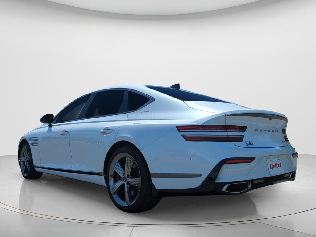 New 2026 White Genesis 2.5T SPORT PRESTIGE image 7