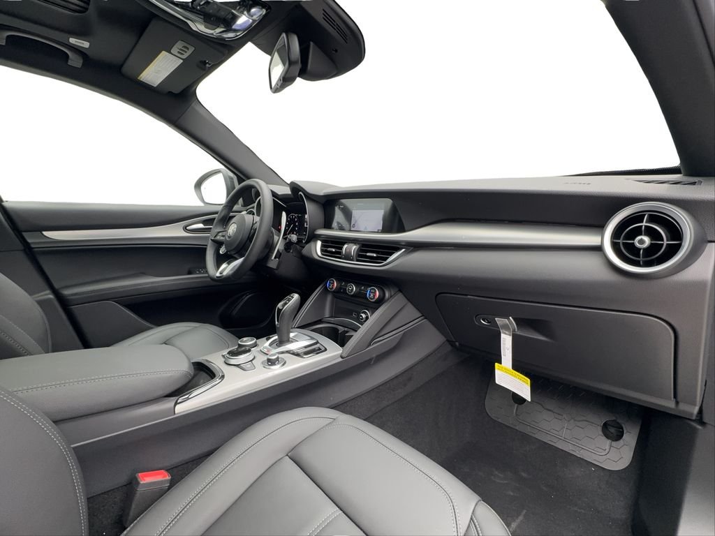2025 Alfa Romeo Stelvio Base - Photo 35