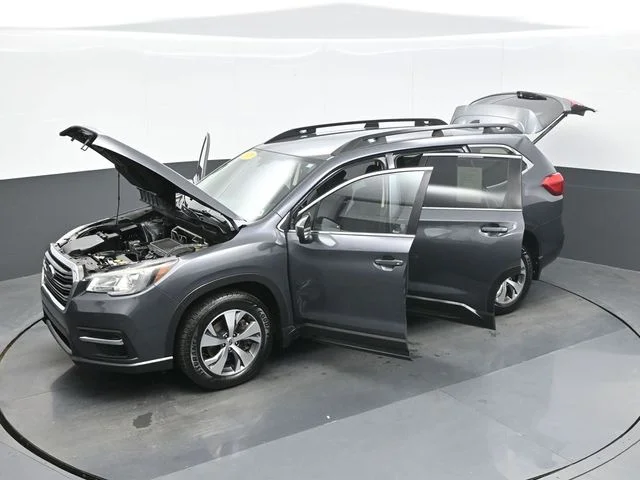 Used 2020 Gray Subaru Premium image 28