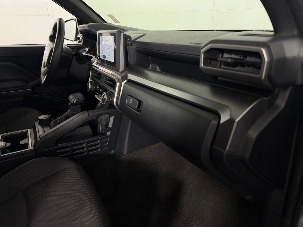 Used 2025 Cutting Edge Toyota SR5 image 28