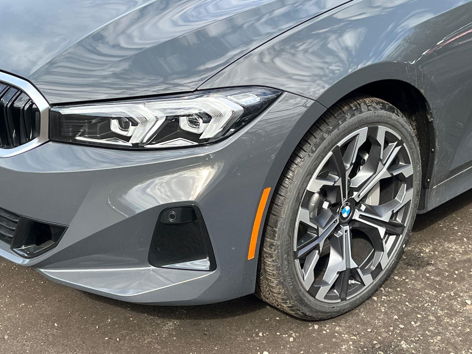 New 2026 Dravit Grey Metallic BMW 330i NA xDrive image 7