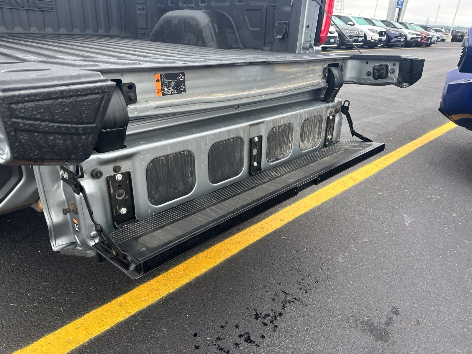 Used 2025 Gray GMC AT4 image 32