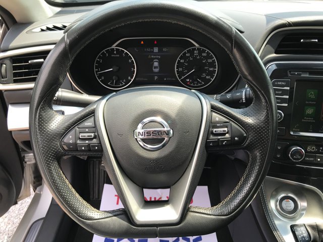Used 2020 Brilliant Silver Metallic Nissan SL image 14