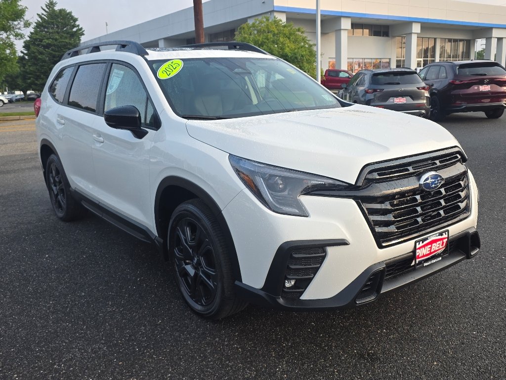Certified Used 2025 Crystal White Pearl Subaru Onyx Edition Touring image 9