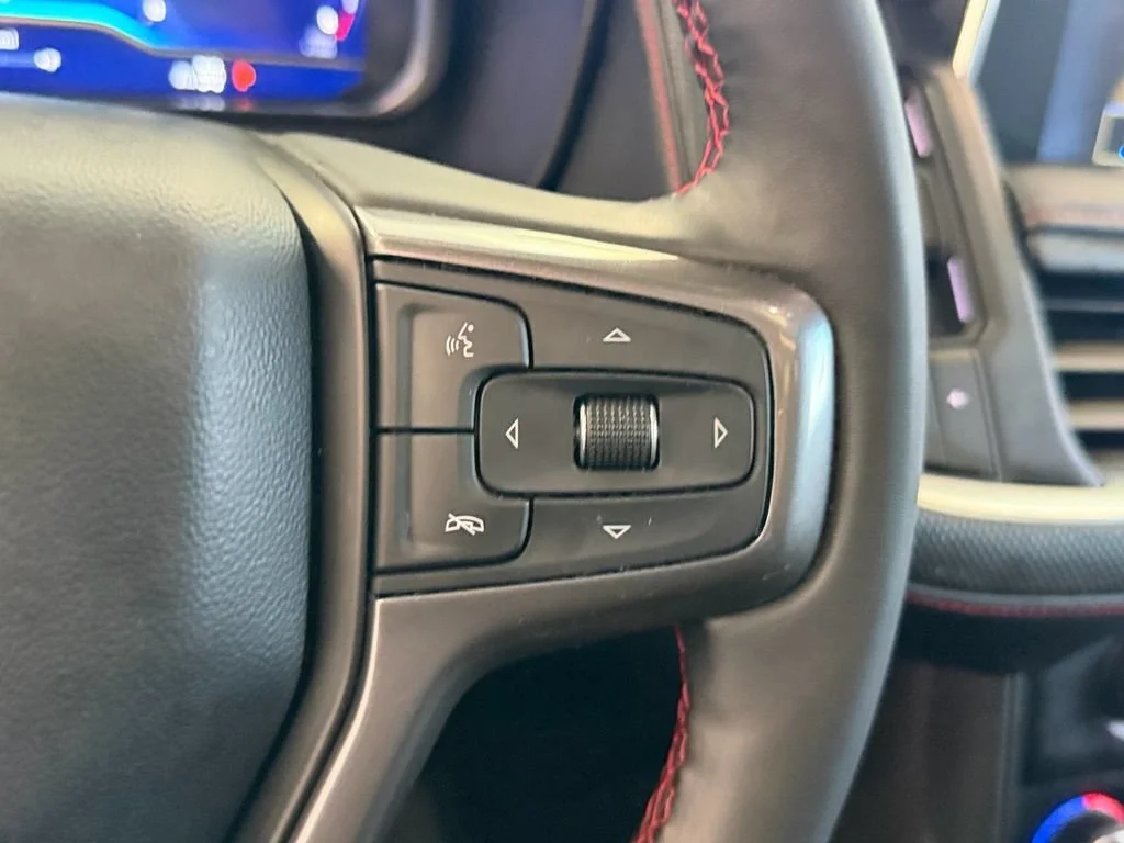Used 2023 SUMMIT WHITE Chevrolet RST image 21