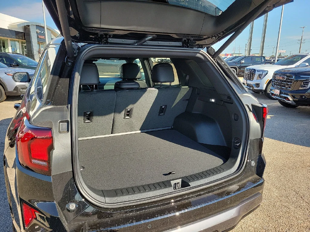 2027 GMC Terrain AT4 - Photo 15