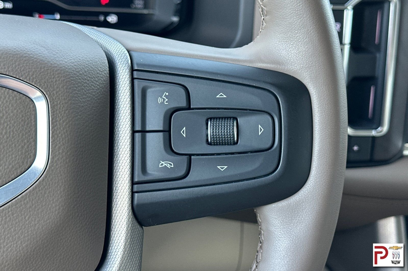 Used 2024 White GMC Denali image 30