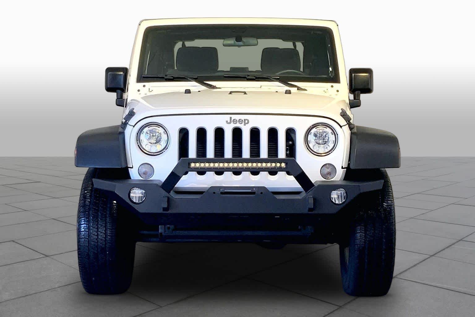 Used 2017 Bright White Clearcoat Jeep Sport image 4