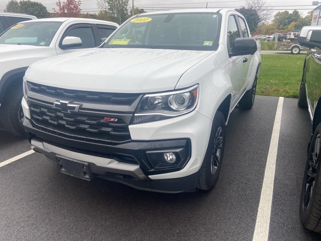 2022 Chevrolet Colorado Z71 photo 2
