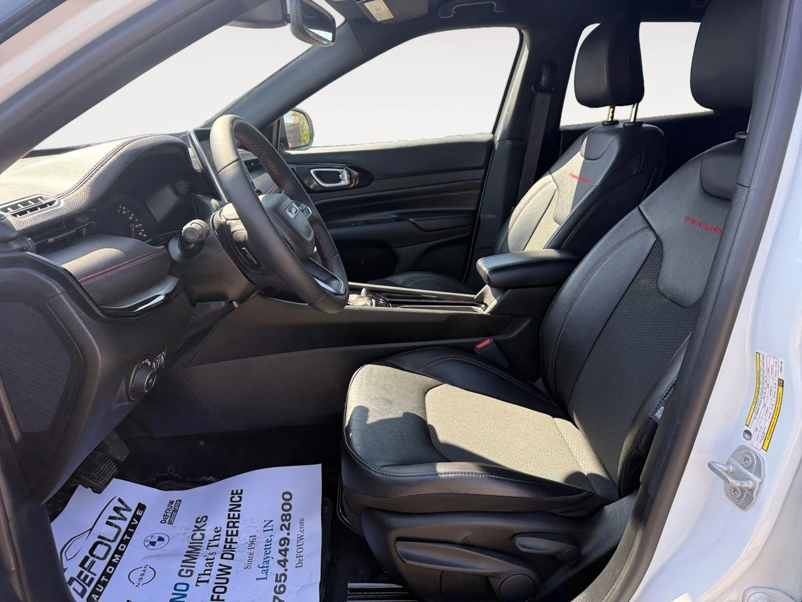 Used 2025 Bright White Clearcoat Jeep Trailhawk image 10