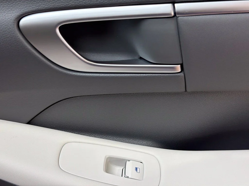 New 2027 Serenity White Hyundai SEL Sport image 14
