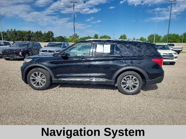 Used 2023 Black Ford Limited image 3