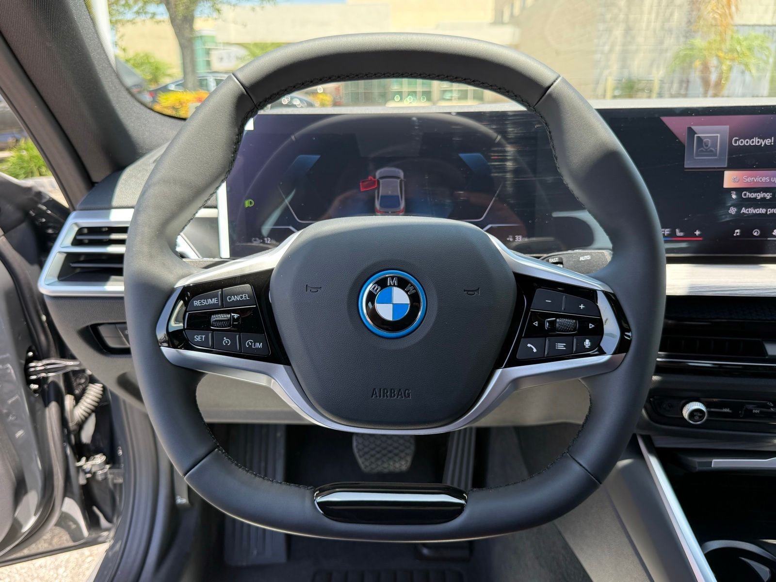 2026 BMW i4 40 - Photo 24