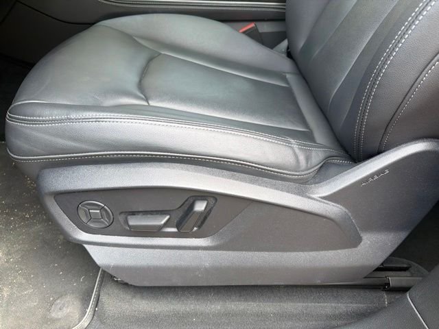 Used 2025 Mythos Black Metallic Audi 55 Premium Plus image 8