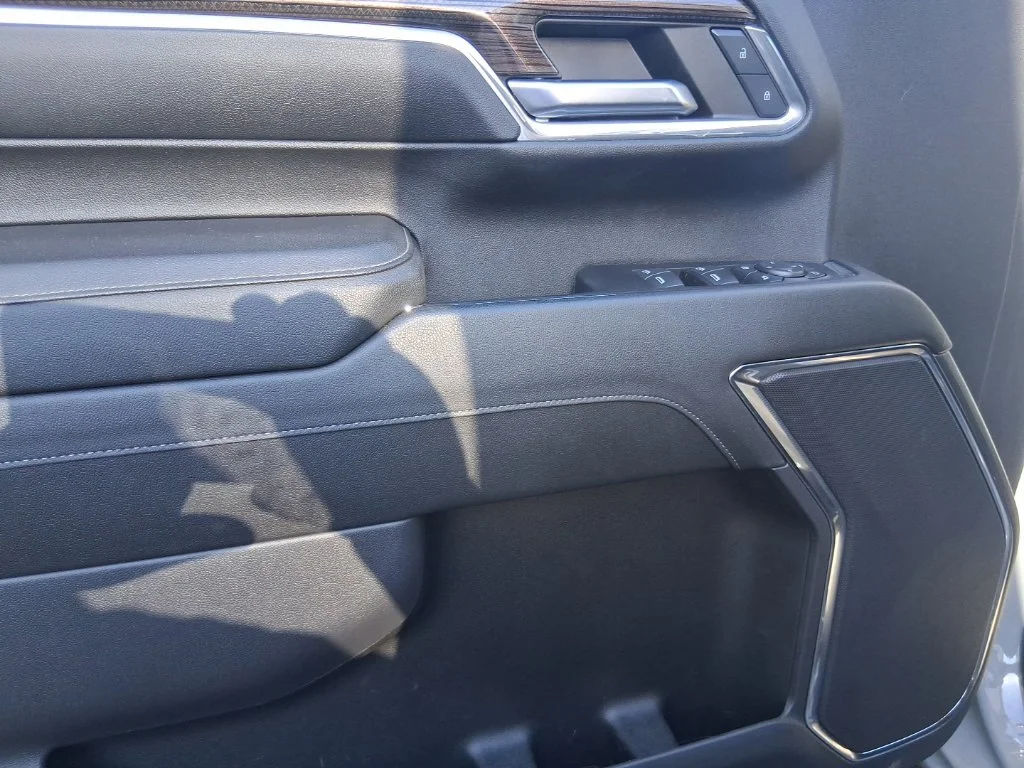 Used 2024 Gray Chevrolet LT image 7