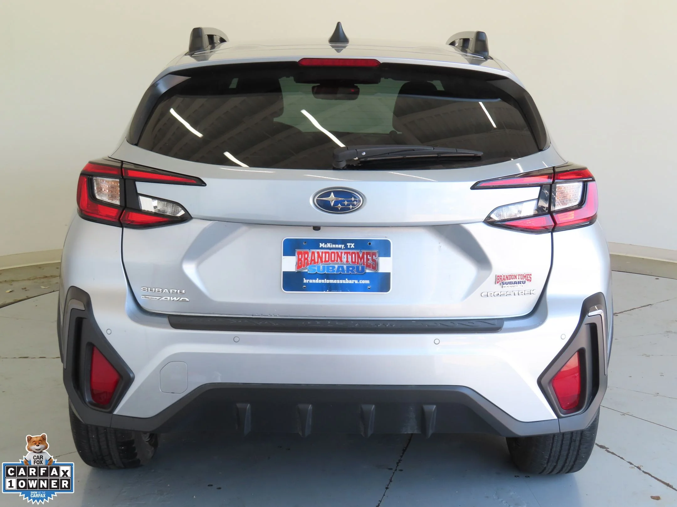 Used 2025 Silver Subaru Limited image 4