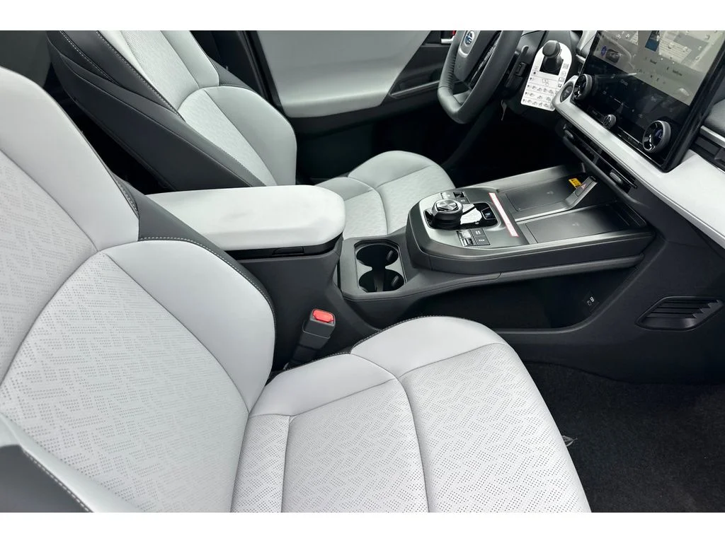 New 2026 CRYSTAL WHITE PEARL Subaru Touring image 16