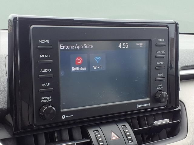 Used 2021  Toyota XLE Premium image 6