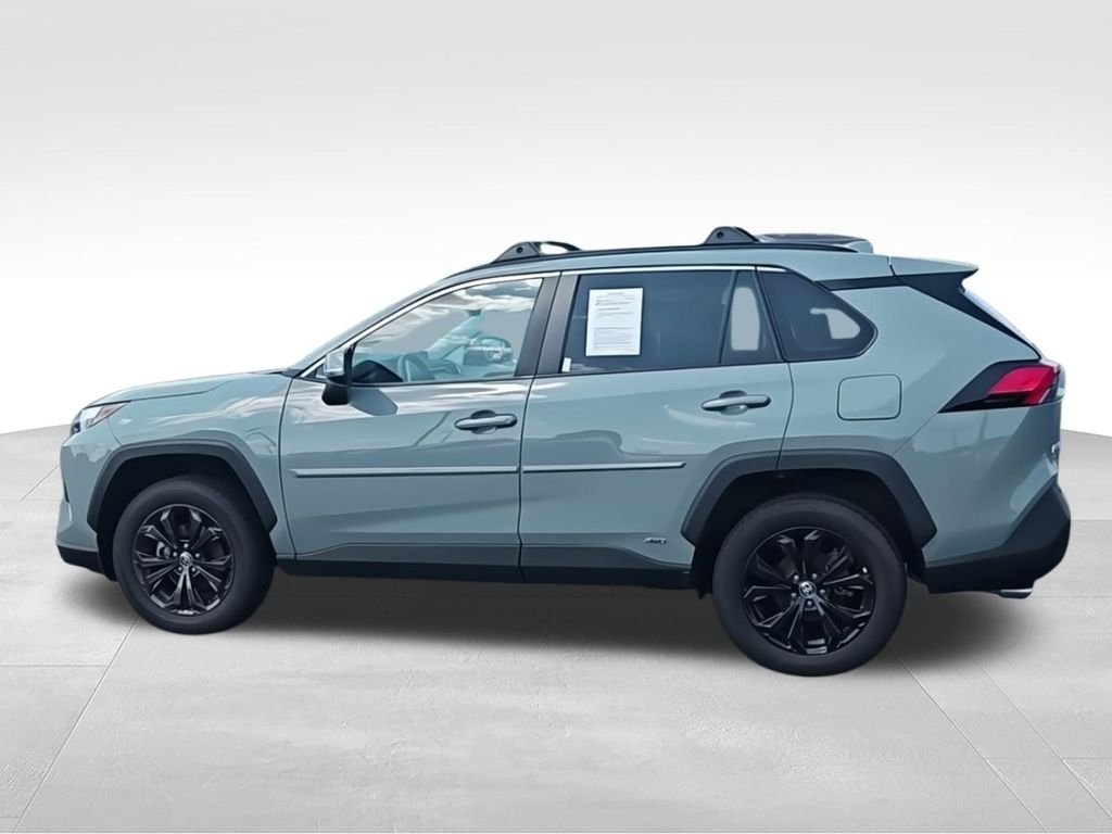 Used 2023 Gray Toyota XLE Premium image 6