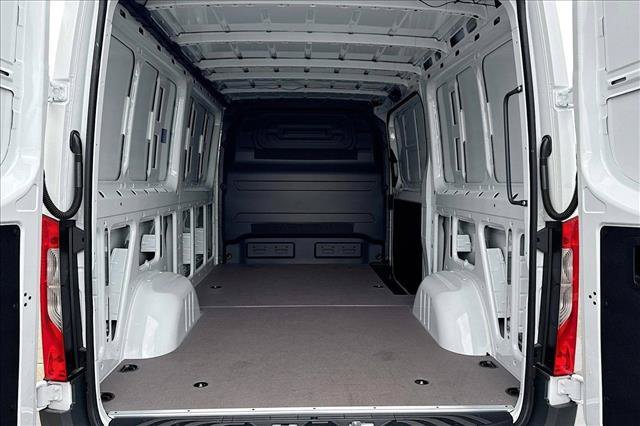 New 2026 Arctic White Mercedes-Benz  image 48