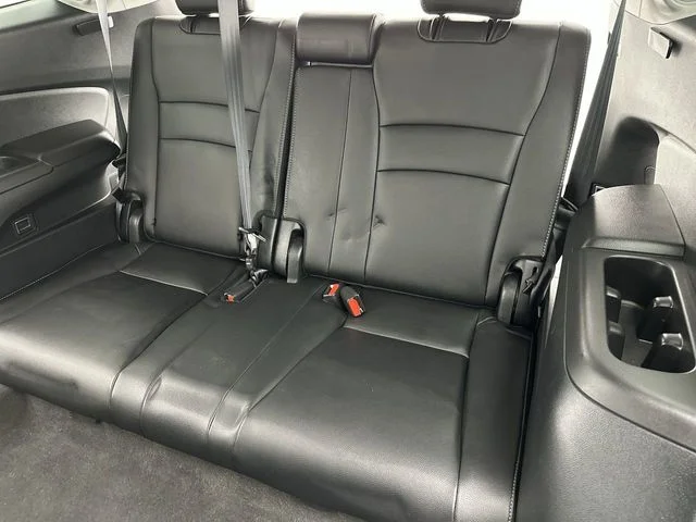 Used 2021 White Honda Touring image 24