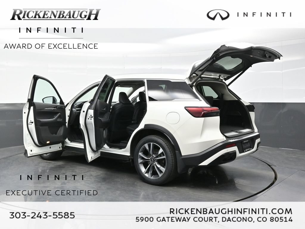 Certified Used 2023 White INFINITI LUXE image 53