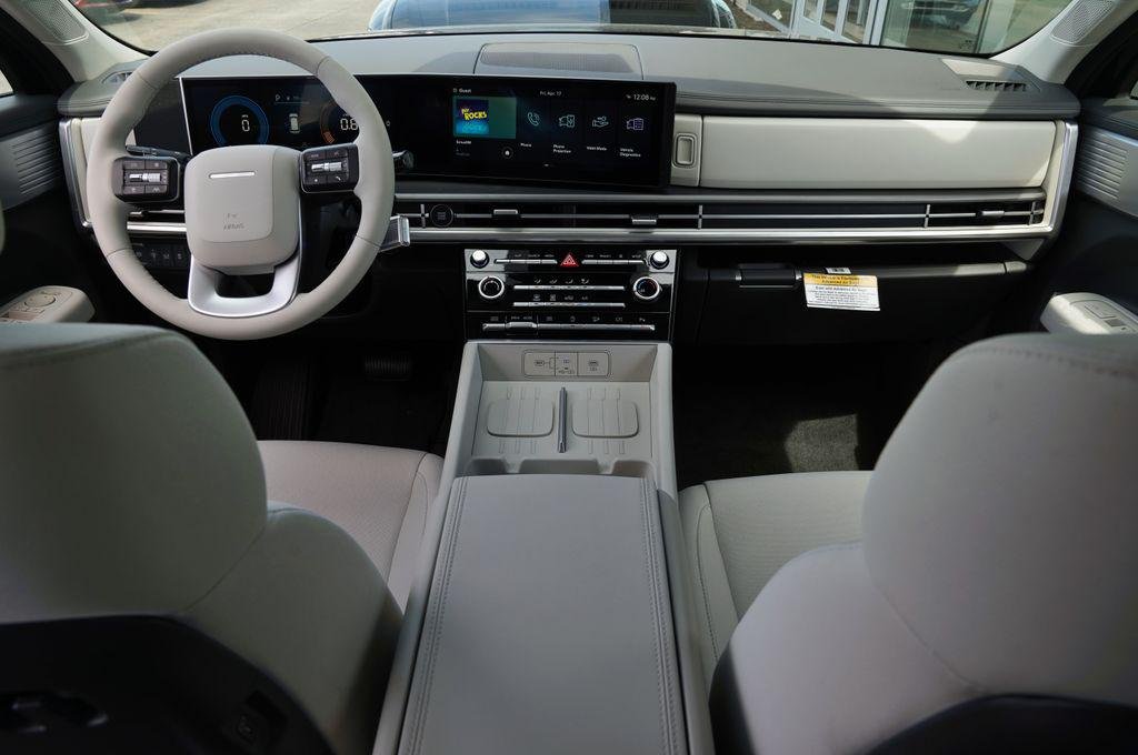 New 2026 Phantom Black Hyundai SE image 7