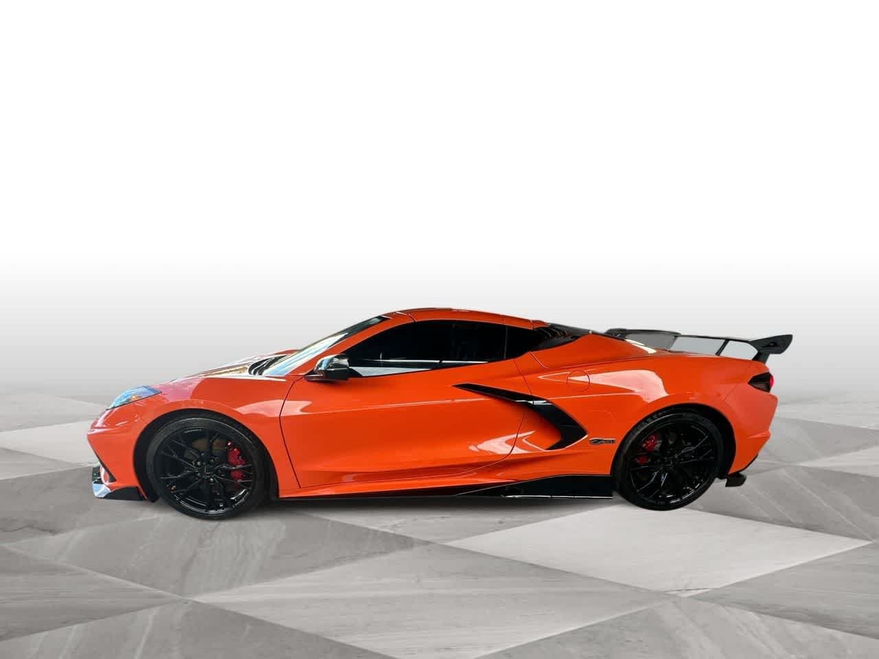 Used 2025 Sebring Orange Tintcoat Chevrolet 2LT image 5