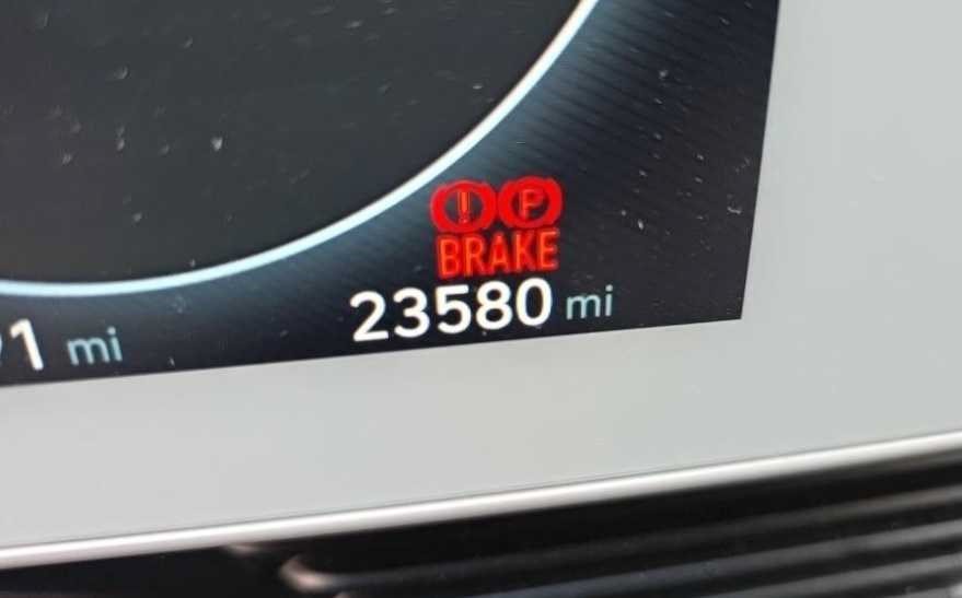 Used 2024 Abyss Black Hyundai Limited image 13