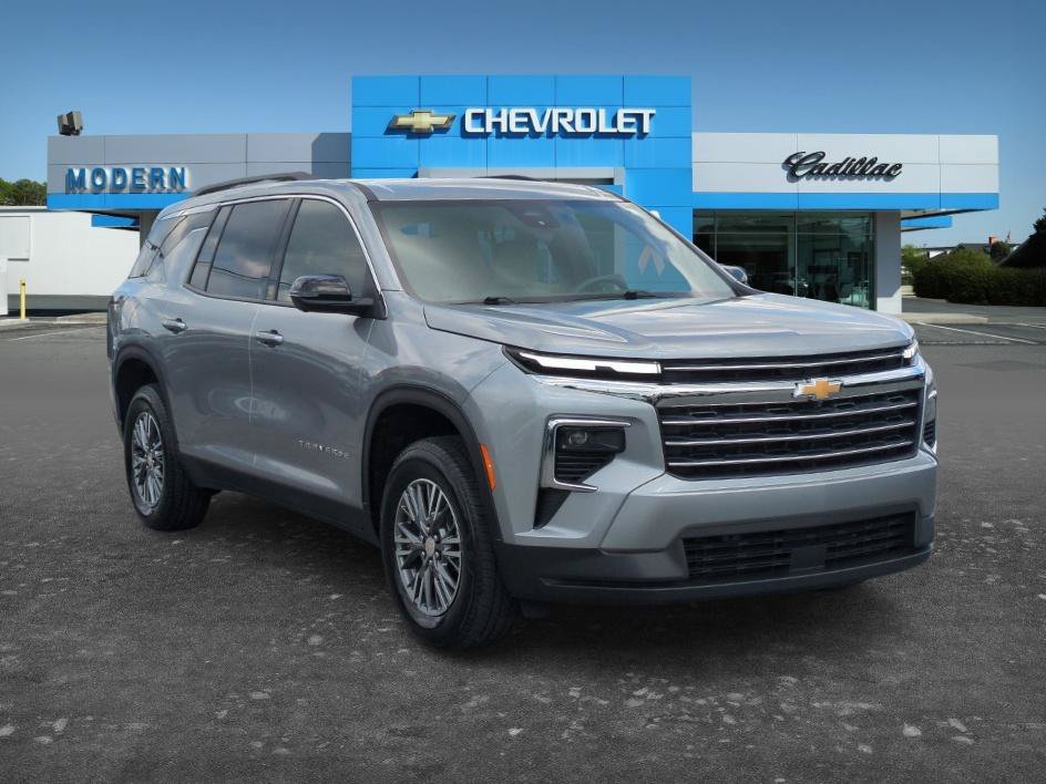 Used 2025 Sterling Gray Metallic Chevrolet FWD LT image 7