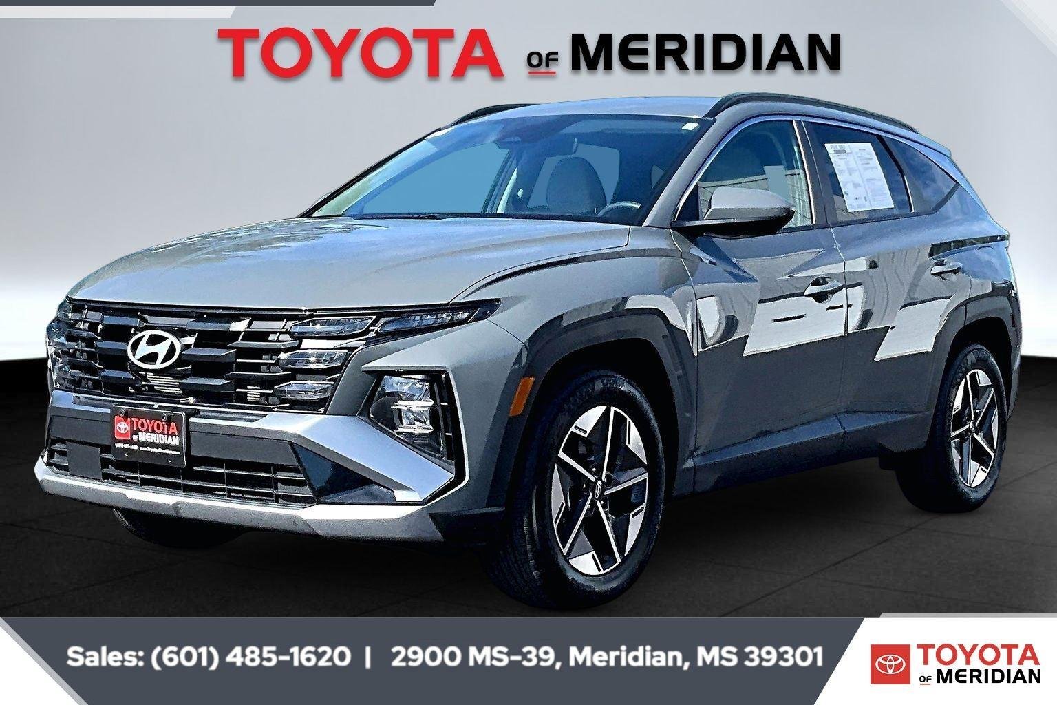 Used 2025 Hampton Gray Hyundai SEL image 10