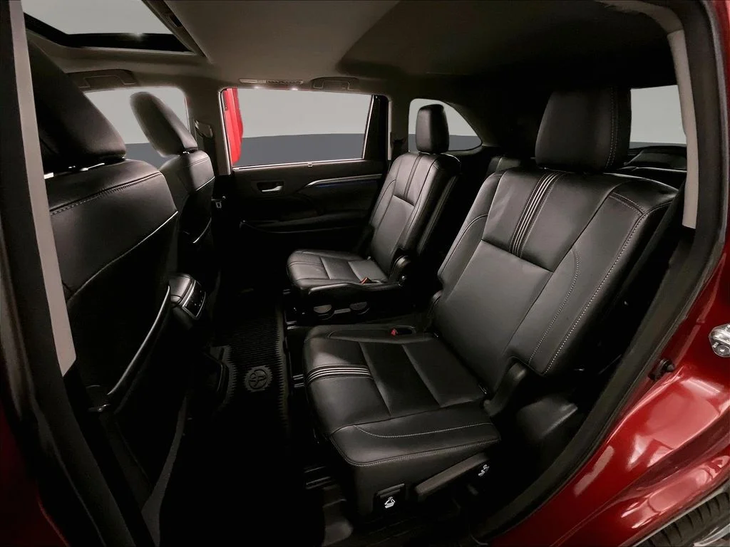 Certified Used 2018 Red Toyota SE image 30