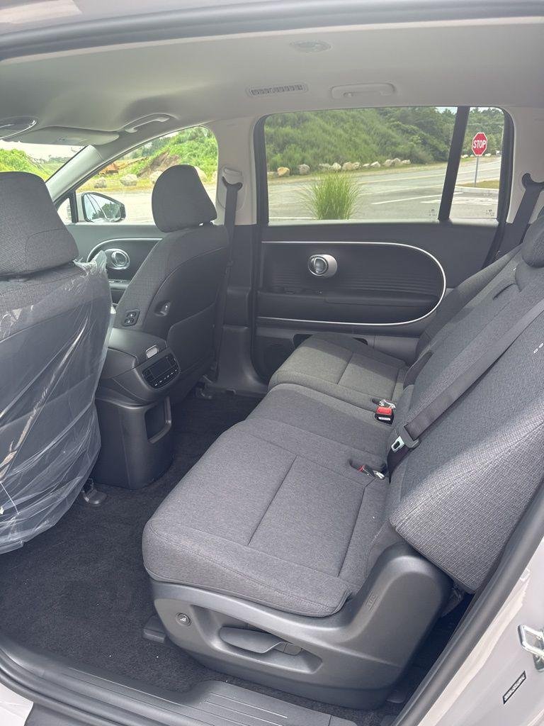 2026 Hyundai IONIQ 9 SE - Photo 31