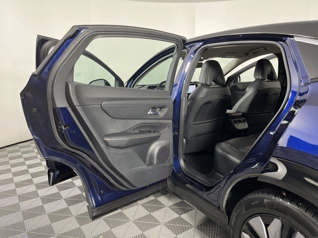 Used 2023 Deep Ocean Blue Pearl/Black Diamond Pearl Nissan ENGAGE image 35