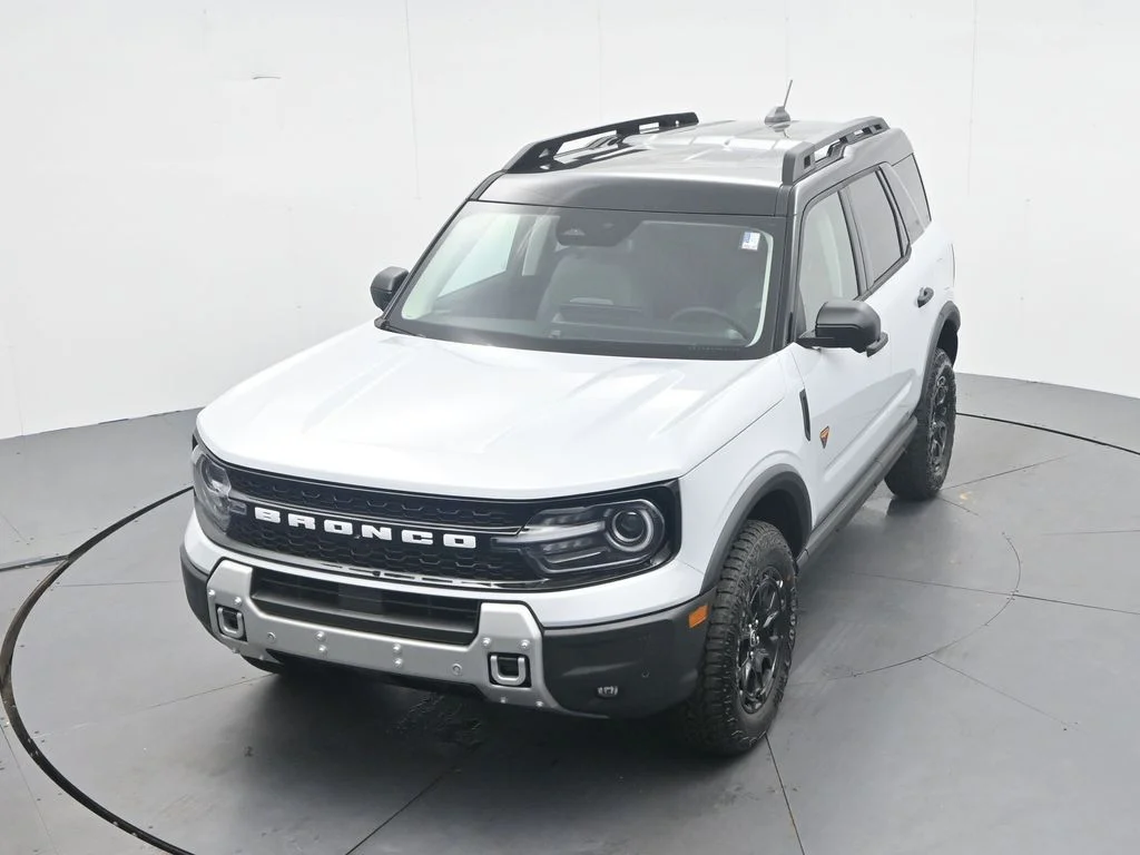 New 2026 Space White Metallic Ford Badlands® image 33