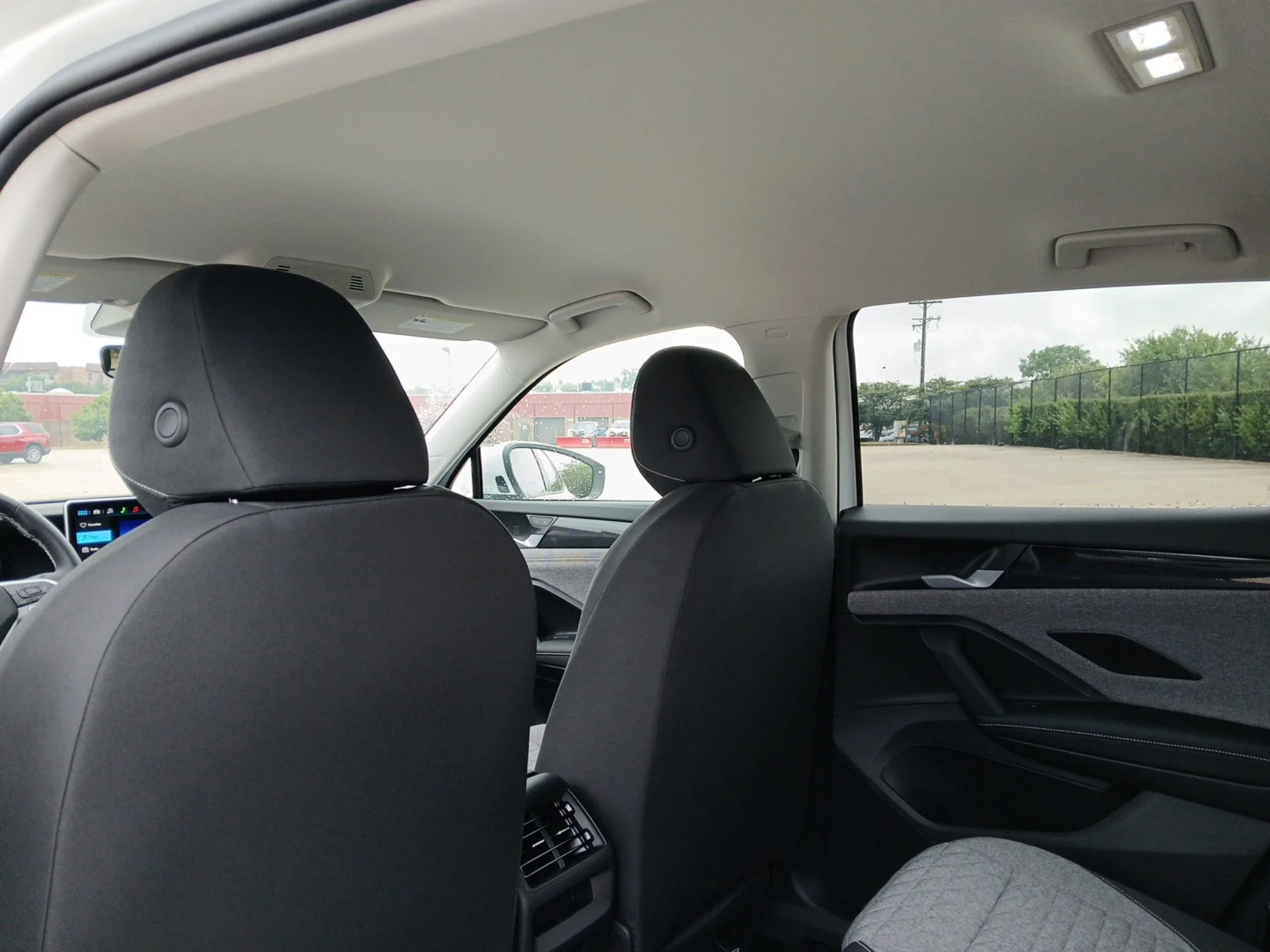 New 2026 Pure White Volkswagen 2.0T S image 21