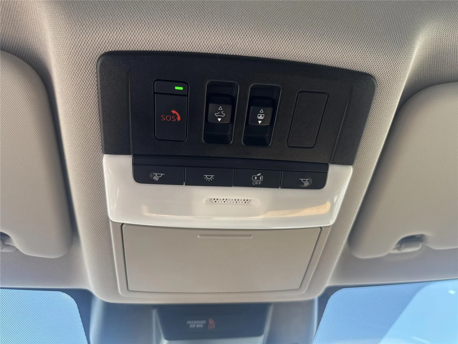 Used 2023 Beige Nissan PLATINUM image 28