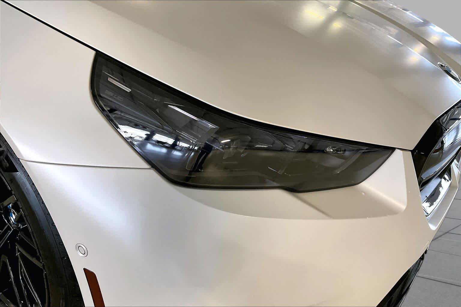 New 2027 Special Order Color BMW  image 13