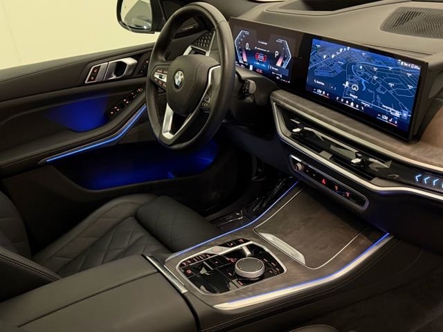 Used 2025 Skyscraper Gray Metallic BMW xDrive40i image 27