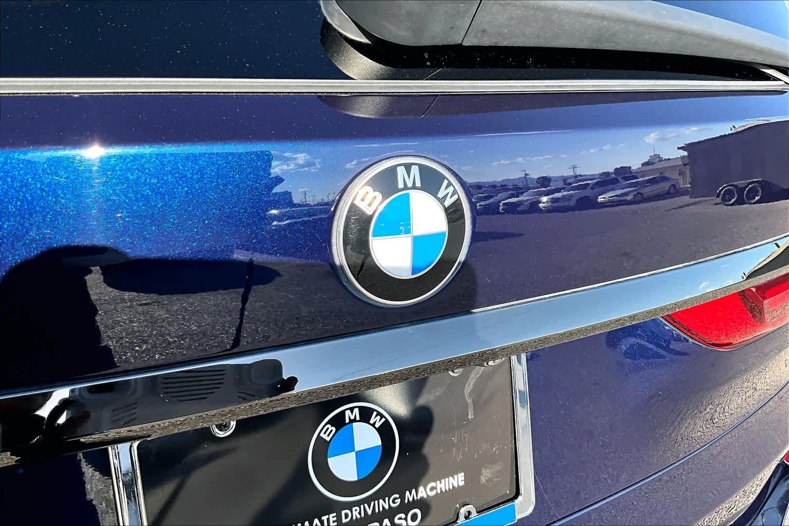 Used 2021 Tanzanite Blue II Metallic BMW xDrive40i image 30