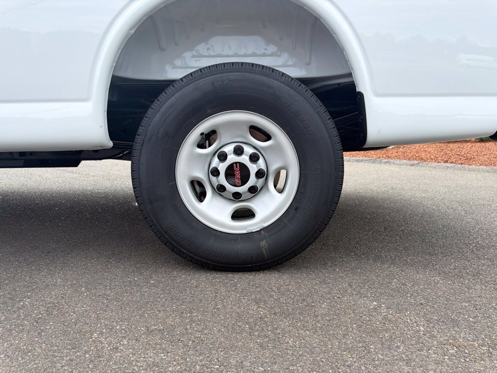 2026 GMC Savana Cargo Work Van - Photo 9