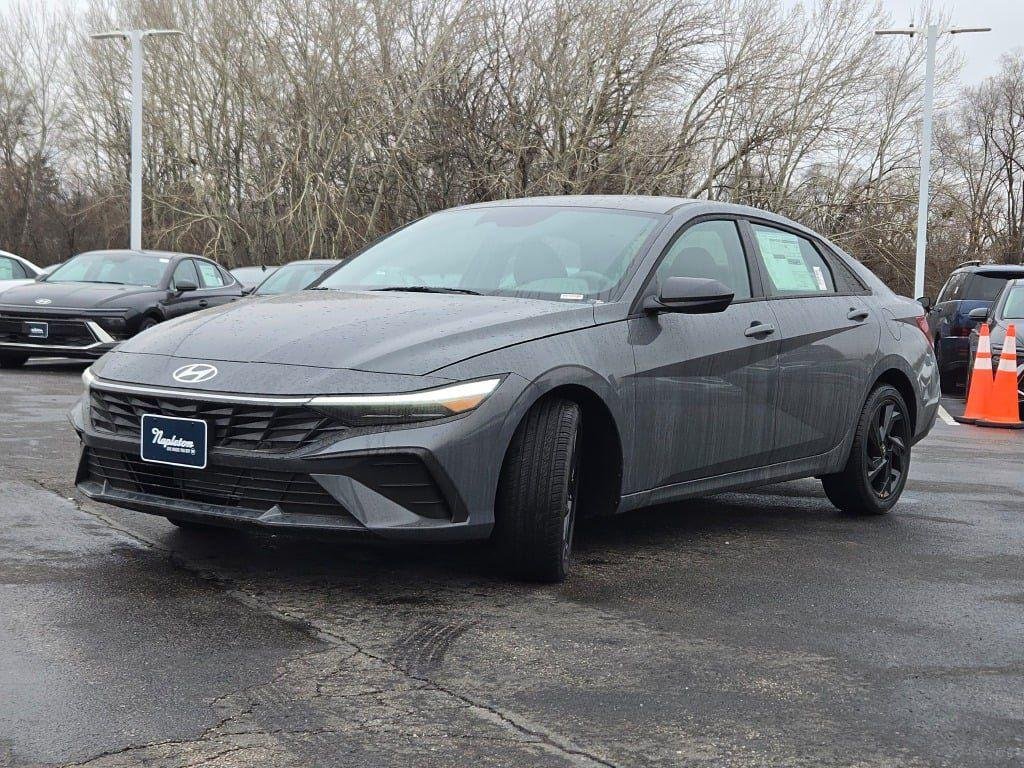 New 2026 Gray Hyundai SEL Sport image 6