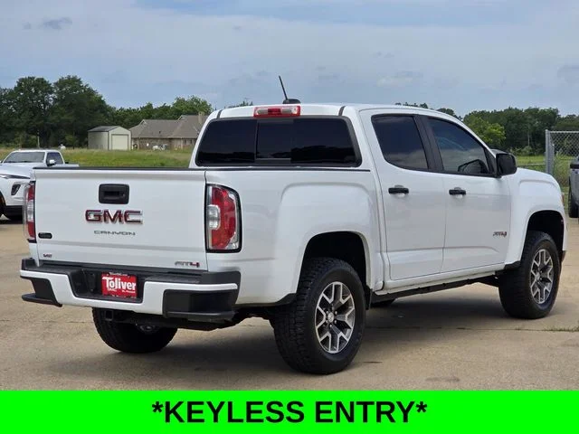 Used 2022 White GMC AT4 w/Cloth image 7