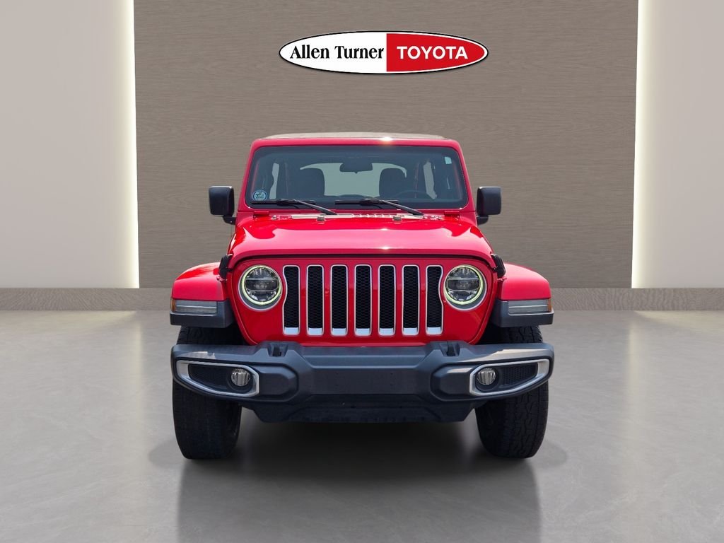 Used 2018 Red Jeep Unlimited Sahara image 4