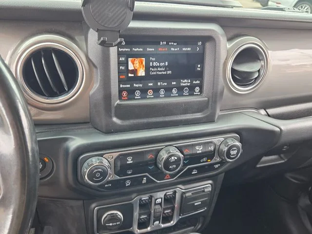 Used 2021 Gray Jeep Unlimited Sahara image 21