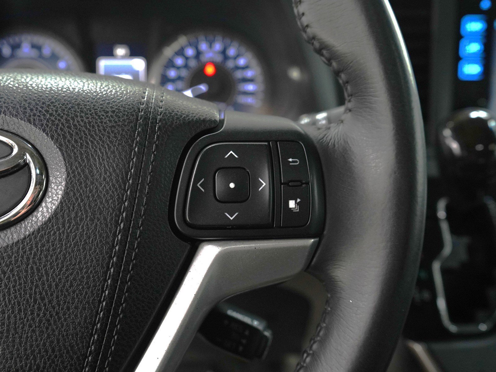 2017 Toyota Sienna XLE Premium - Photo 20